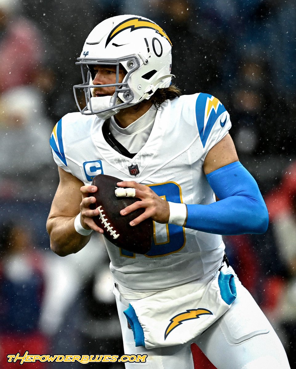 ThePowderblues's tweet image. Chargers have one of the best Uniforms of all time. That uniform...the 50th Anniversary edition was the main reason we have that rep for having the best. I dont dislike our current Powder Blues. But i would have never fixed what wasnt broken. My personal favorite Uni. That's…