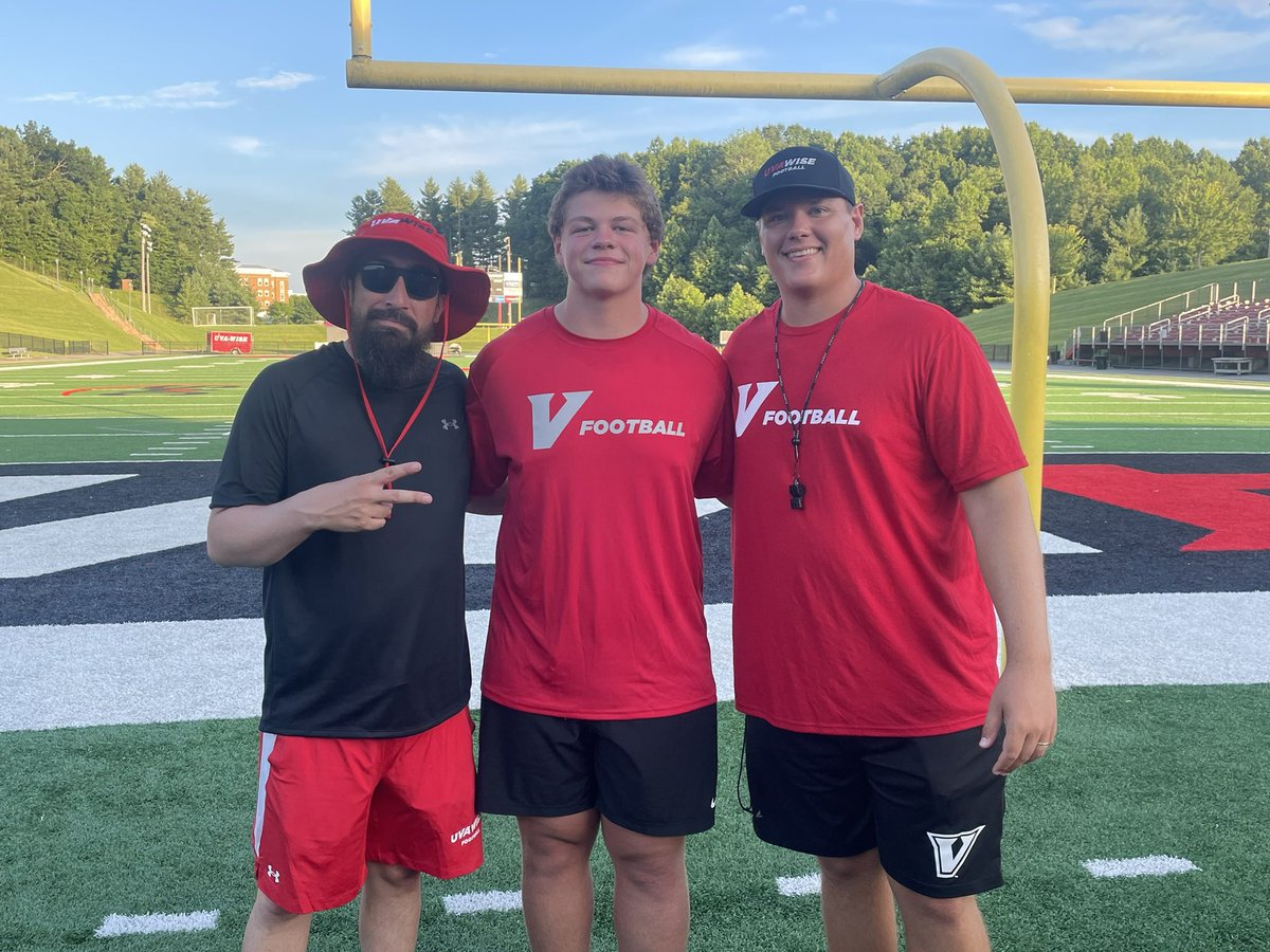 ethan70nunley's tweet image. Great day at UVA Wise big thanks to these guys @Coach_Ladd @Coach__Buckley