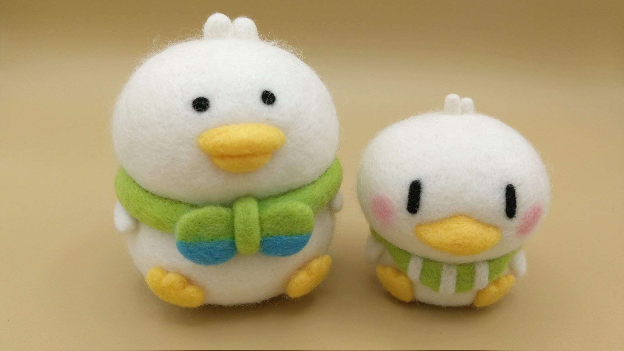 羊毛フェルト パピヨン 日光浴 蛙 温泉 蜜蜂 専用 樋上養蜂場『みつばち屋』養蜂場フォトギャラリー