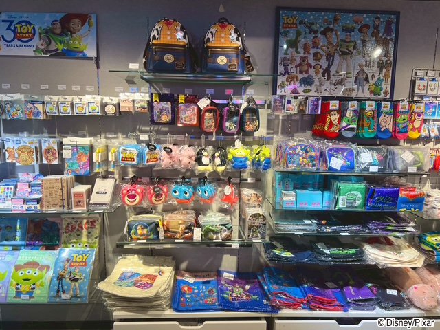 SmallPlanet_eve's tweet image. \📣本日(7/12)OPEN/
✨TOY STORY 30TH COLLECTION POP UP STORE✨
📍場所:SATELLITE秋葉原
📅期間:~8/12(火)
歴代『トイ・ストーリー』グッズが大集合!
ぜひお立ち寄りください🧸🚀
🔽詳細はこちら
store.smallplanet.co.jp/events/sl-akih…
#トイストーリー30 #サテライト