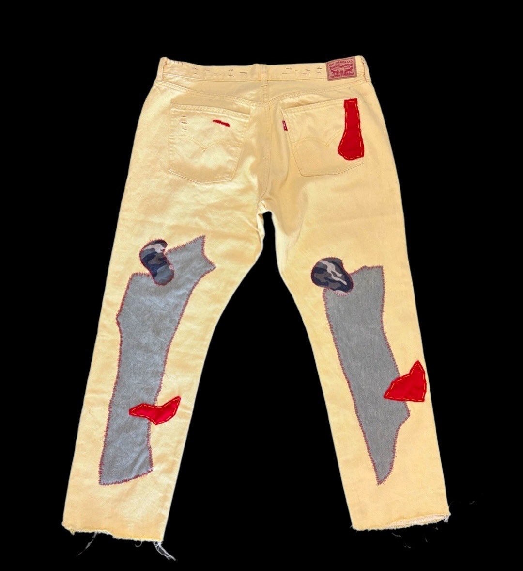 THEARTISTDom's tweet image. NEW Handmade 1 of 1
Freestyle “Abstract” Jeans
Now Available For Purchase
Size W 33 L 30 - $111
Custom Request Available‼️
DM Zelle Apple Pay or Cashapp $TheArtistDom to purchase!
Shipping available anywhere ✂️✂️🪡🪡
#HumanAndDivine #TheArtistDom #FYP