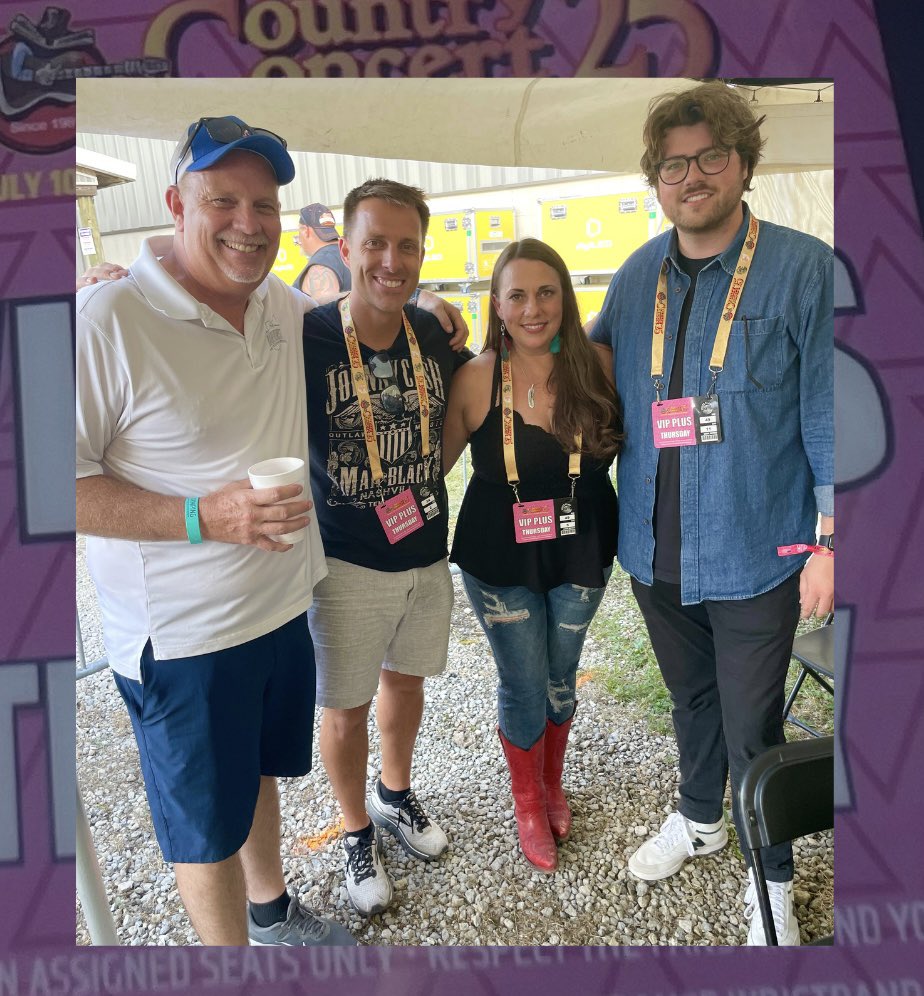 OAMFStephanie's tweet image. Had a good time last night at Rep. Barhorst’s annual Country Concert fundraiser! Enjoyed great music, and great conversation with some of our MAHA Caucus members.
Unfortunately I just missed seeing our champion Rep. Gross! @jenniferforrep❤️
@ronfergusonohio @TimBarhorst…