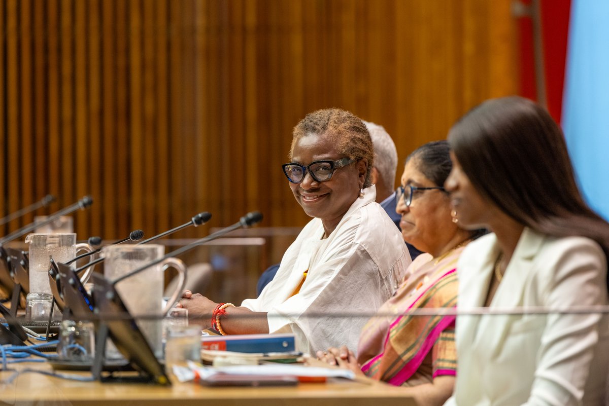 Atayeshe's tweet image. Congratulations to Varsha Deshpande and the International Union for the Scientific Study of Population, this year's #UNPopAward laureates.
@UNFPA applauds their outstanding contributions to population issues.
Find out more: unf.pa/unpa25