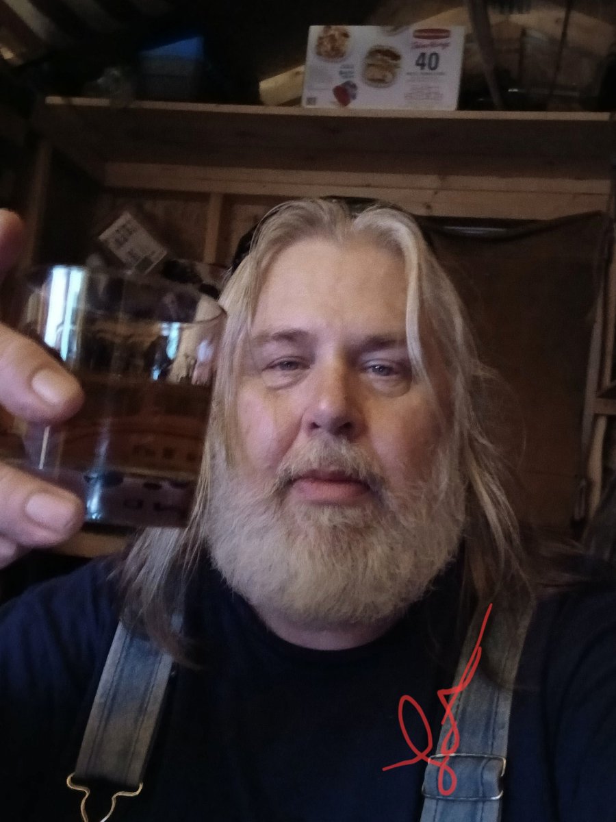 Cheers!!!...to all my followers..YOU'RE AWESOME!!!
Have a great weekend 🇺🇲🇺🇲🇺🇲
🫵😎👌🍻🥃🍺🍹🥂🌲🇺🇲🇺🇲🇺🇲