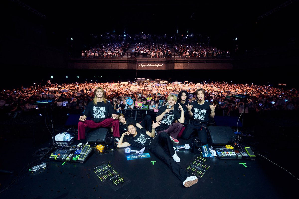 XH_official's tweet photo. [ #Xtra_Scenes ]

Firework has been ended but our story with #TAIPEI Villains has only just begun✨

#XdinaryHeroes #엑스디너리히어로즈
#Beautiful_Mind_WorldTour
#Beautiful_Mind
#WE_ARE_ALL_HEROES https://t.co/0xeHQTGEQr