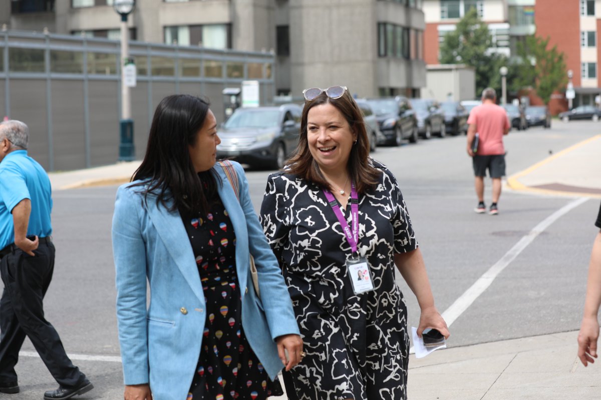 CAMHnews's tweet image. This week, we welcomed MP Chi Nguyen (@RunChiNguyenRun) to tour our Emergency Department and Simulation Centre.
We’re proud to showcase the innovative work we’re doing with our partners to help transform #mentalhealth care. Thank you for visiting! #MentalHealthIsHealth