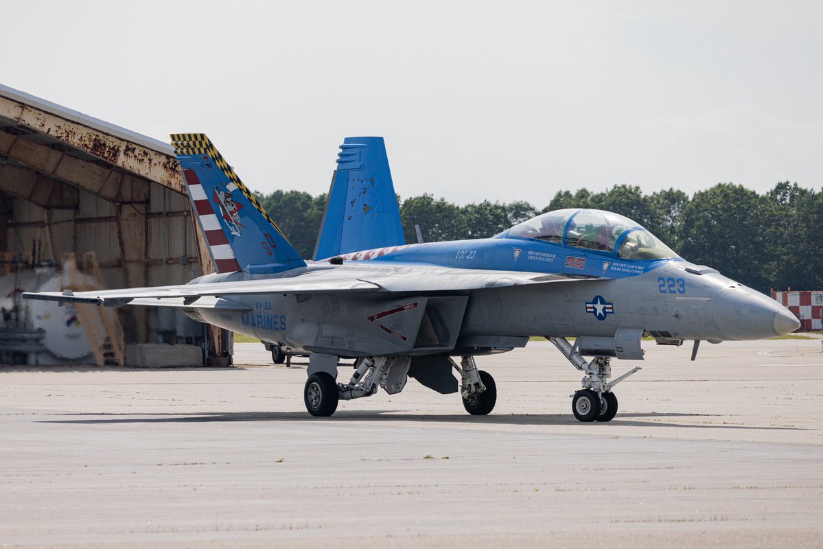mhtplanes's tweet image. Keep the Hornets coming! SALTYDOG223 taxiing to park at PSM this afternoon!🐶