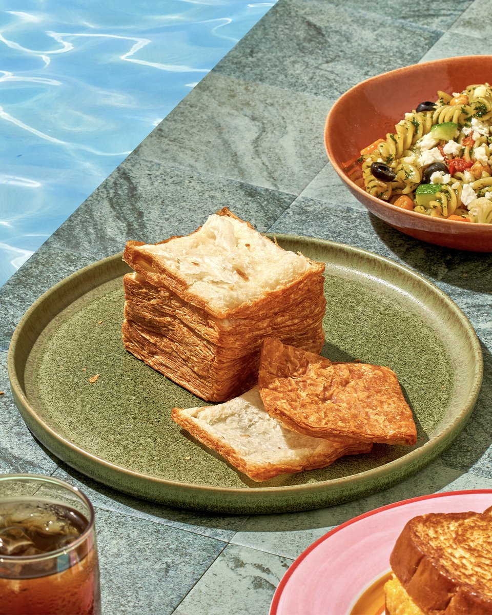 Layers of pure delight. ✨

Enjoy our Tissue Bread – delicately thin, buttery, and irresistibly fluffy. Best paired with a smooth Caffé Latté. 🍞