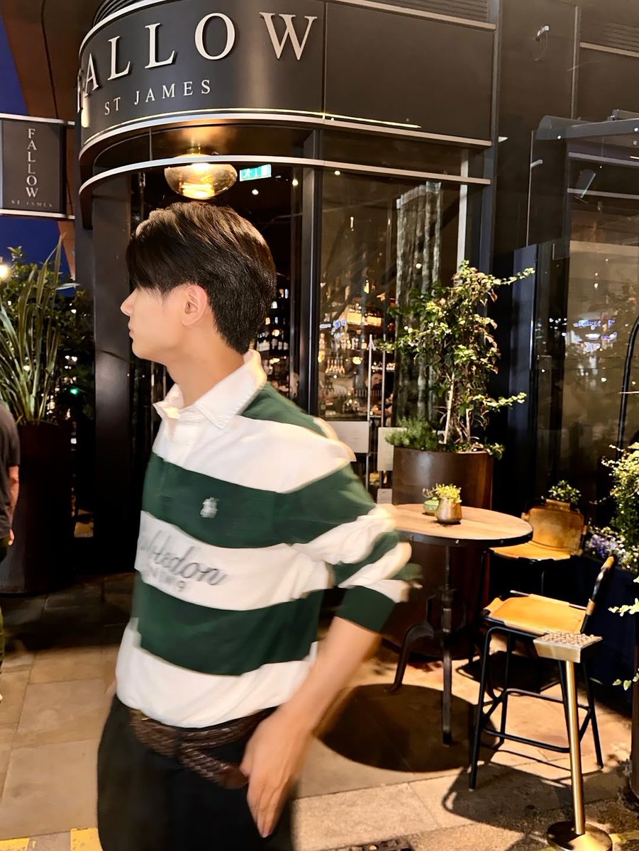 enhypenupdates's tweet image. [INSTAGRAM] 250712

&quot;Where am I? See u soon 💚
#PoloRalphLauren #JAY&quot;

🔗: instagram.com/p/DL_WlwFhp9V/…

(1/2)

@ENHYPEN_members @ENHYPEN #ENHYPEN #엔하이픈