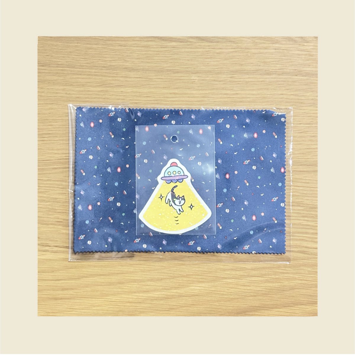 nchanigiri's tweet image. たきたて玄米( @superkawaiicats )さん
今回も一緒に出展できてうれしかったです🫧
ねこちゃんがさらわれていくステッカーかわいい🐈🛸✨
#デザフェス61リポスト
@designfesta
