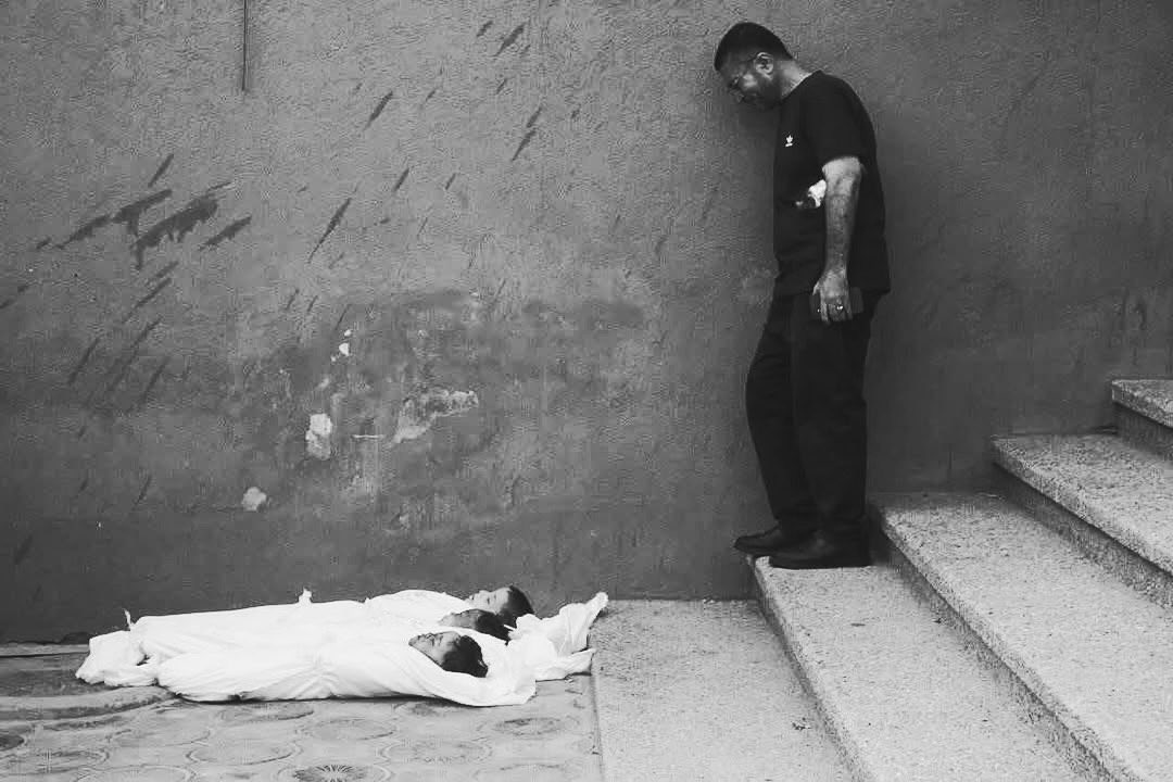 "AL MURO ... DEL PIANTO".
(Gaza, 2025 d.C).
#Blob1985 racconta un anno particolarmente ricco di avvenimenti... La Tele, il cinema...  e poi tanta buona musica... Questa sera terza e ultima puntata... A cura di Cristiana Turchetti ed Elena Vecchia