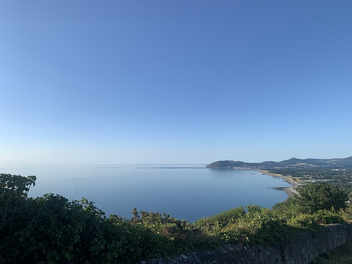 PJohnstonFCDO's tweet image. “The deep blue air that shows nothing and is nowhere and is endless…”