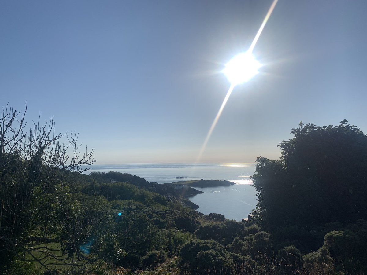 PJohnstonFCDO's tweet image. “The deep blue air that shows nothing and is nowhere and is endless…”