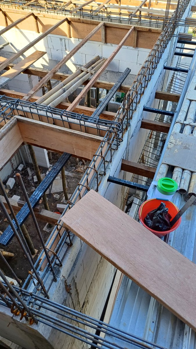 Erld19's tweet image. the bones of the building.

#structuralframe