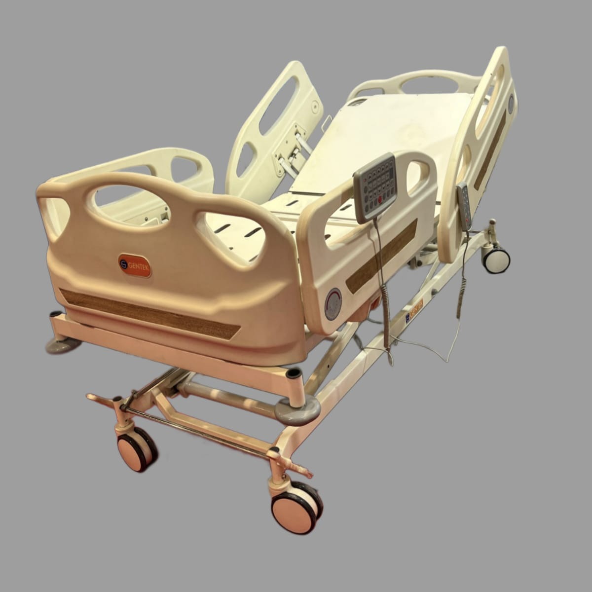 Electric ICU Bed – 7 Function  GM 7000

Features:
7 Electric Functio ..For more info visit...hospitalfurnitureindia.co.in/latest-update/…