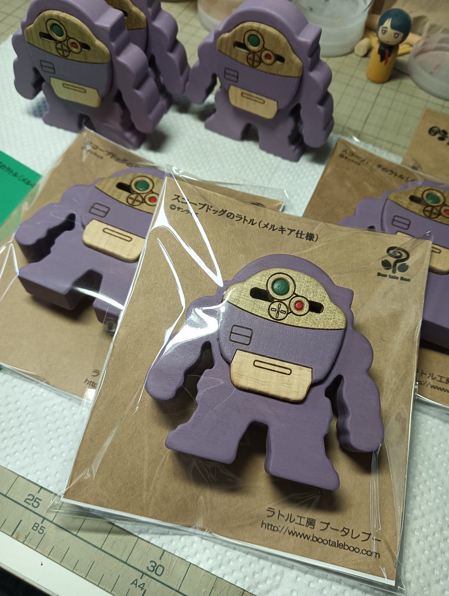 bootaleboo's tweet image. スコープドッグ(メルキア仕様)の緑色の台紙がしっくり来なかったので、"クラフト紙"に変更してミリタリー色を強めてみました。むせる。
#ボトムズ
#WF2025S