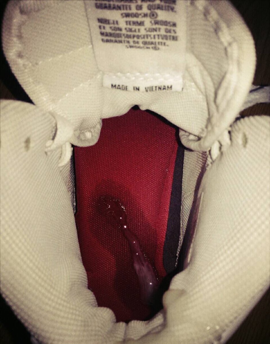 300粉福利（？
第一次艹鞋，确实有点爽🥵