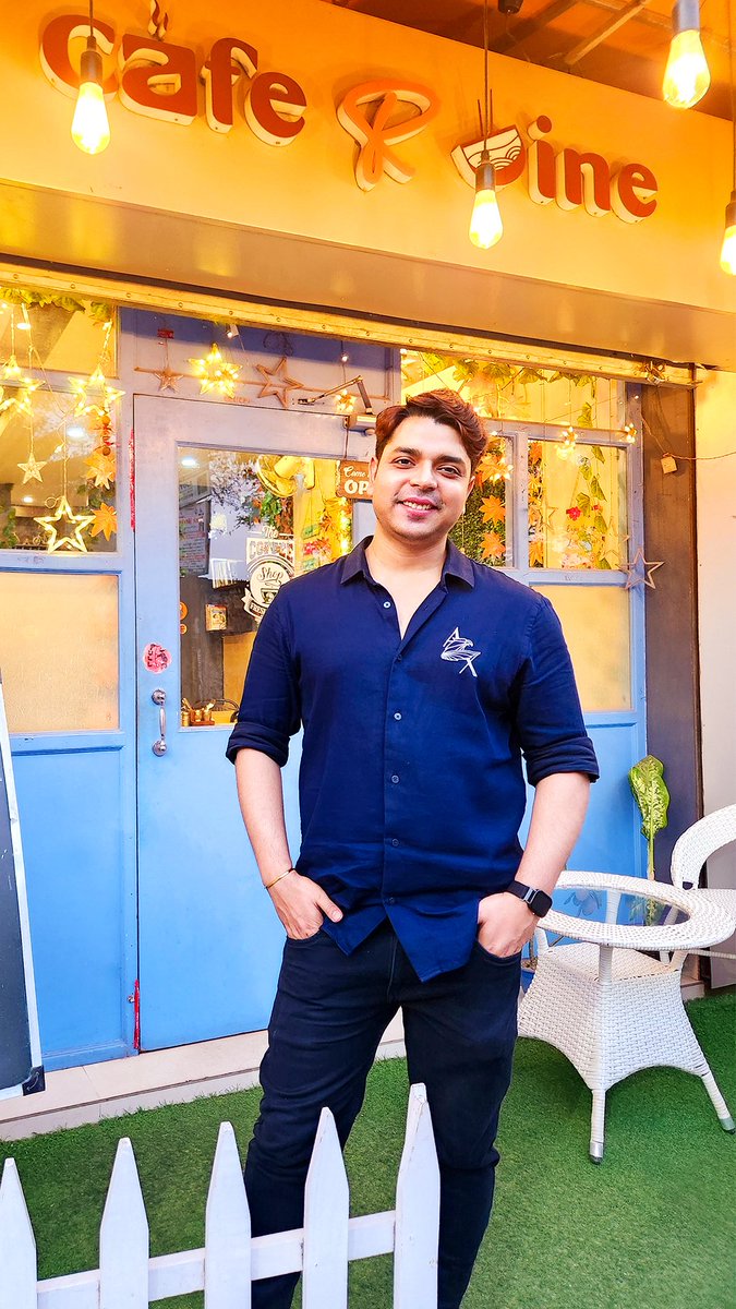 arindamafilm's tweet image. Cafe R Dine 
"Best cafe in Kolkata☕" | Cafe R Dine 🍽️
Baghajatin Station Cafe 

#CafeRDine
 #arindam #banerjee #arindambanerjee #arindambanerjeelifestyle

[ Cafe R Dine, Arindam Banerjee , arindambanerjeelifestyle ]

Watching Reels Video ⤵️
instagram.com/reel/DLeUPTFz0…