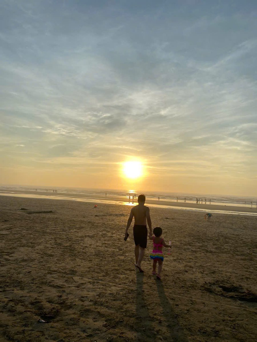 Chính thức trở lại làm một Y sỹ Đông Y. Cuộc sống giống như một hành trình. Bạn là được các Đấng lựa chọn bạn làm một công việc gì đó. Đó là sứ mệnh của bạn. Trước kia tôi đã trốn tránh nó và sống một cuộc đời yên bình. Nhưng giờ là lúc để thay đổi