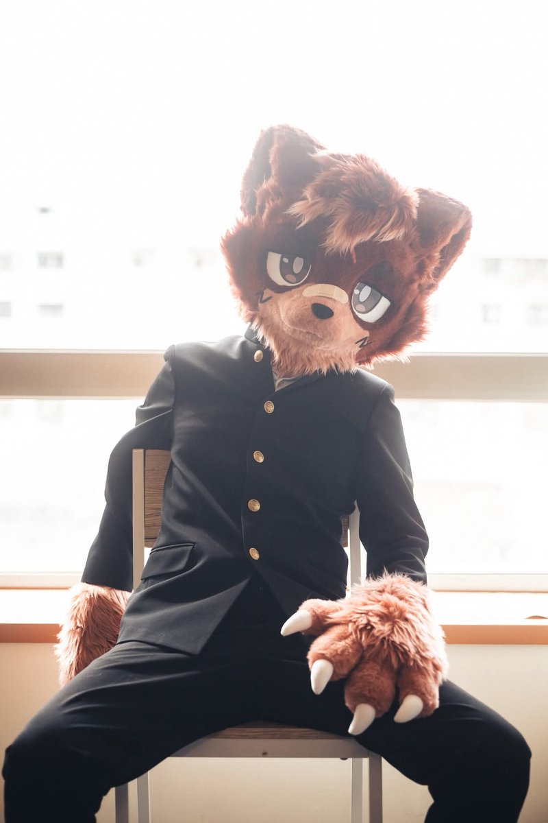 ようこそ、私立聖塩館学園生徒会へ。
俺たちはルールを支配し、反抗的なお前を手懐けるのが好きなんだ。

#FursuitFriday