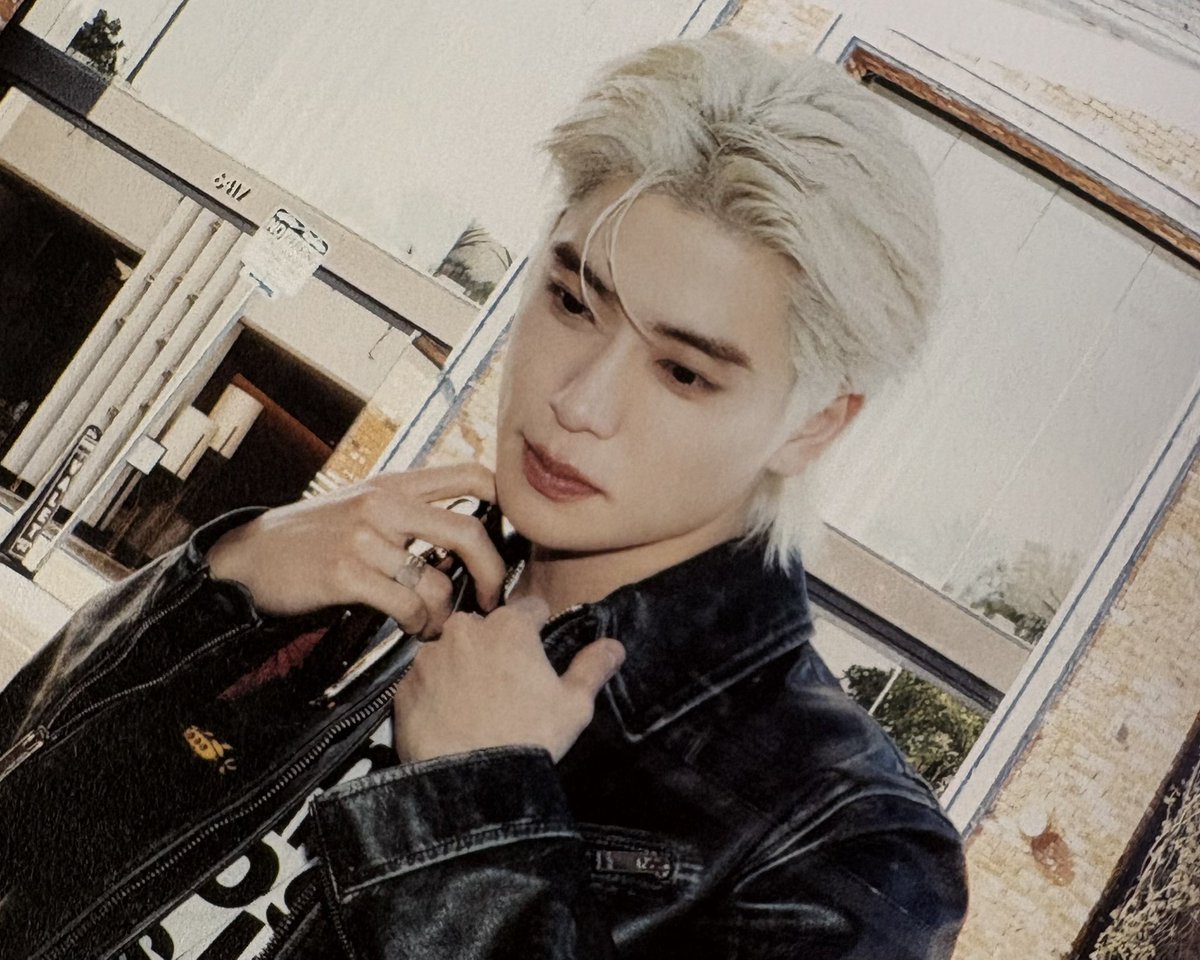 JJHLOOKS's tweet image. jeong jaehyun 🫠