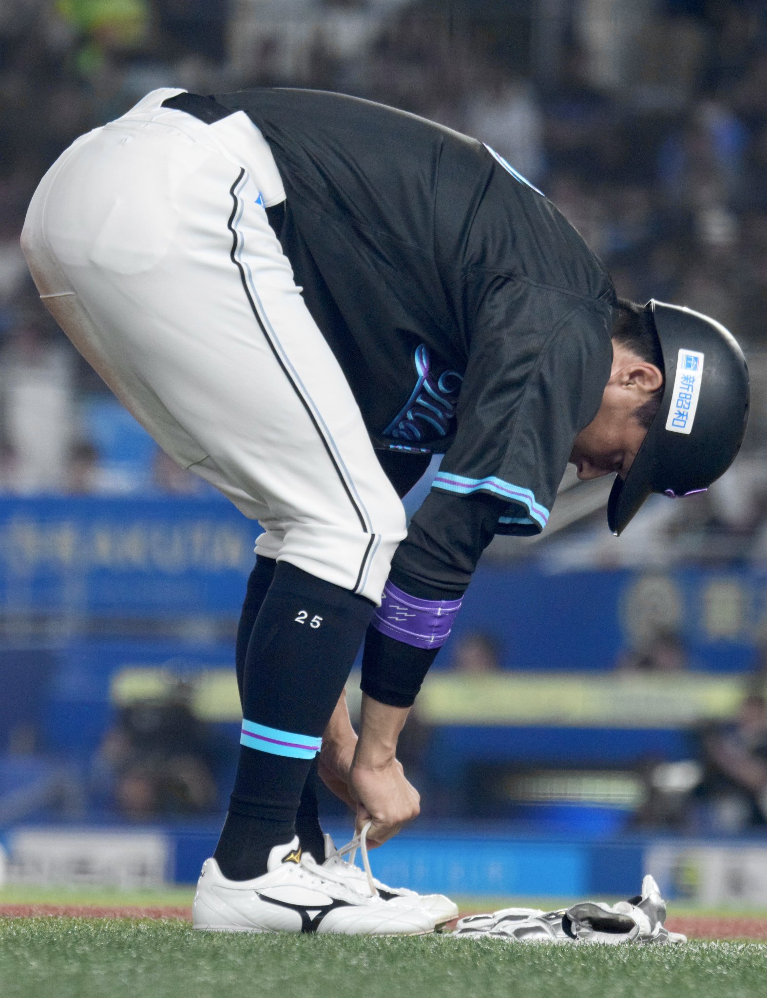 岡大海　ホーム　ユニフォーム 岡大海 ホーム ユニフォーム 野球