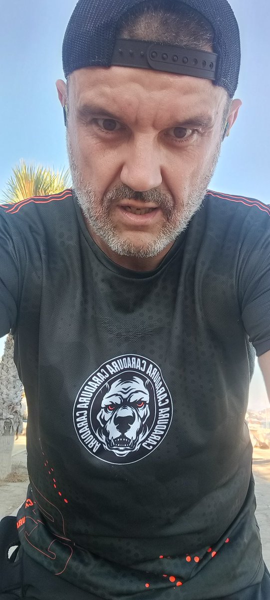 napmalaka's tweet photo. 🏃🏃🏃🏃👊👊👊👊 https://t.co/dnO1ENsFKP