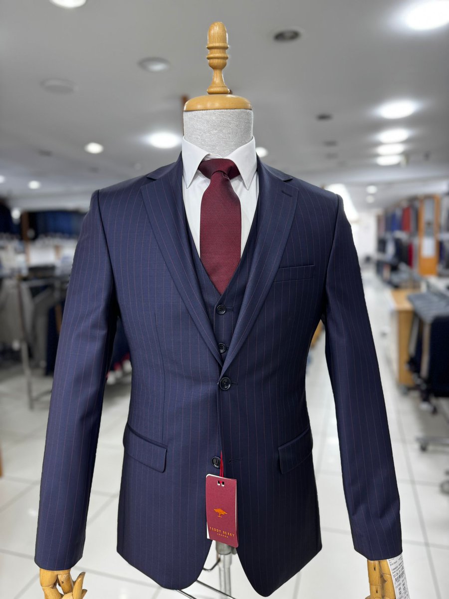 BoboWamboiKuria's tweet image. Teddy berry London suits 38000/=
Sizes 46-58
100% Wool
Slim fit
Delivery countrywide
Call or Whatsapp 0734754485
