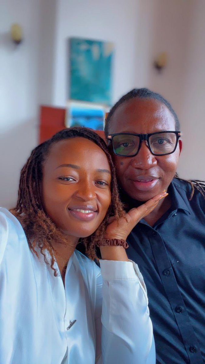 mwarumba's tweet image. 🇿🇼✨ First embassy adventure for Fawzan &amp;amp; Farooq! Warm smiles, big thrills &amp;amp; a lovely welcome from the Zimbabwean Embassy in Nairobi. Tatenda! ❤️

#FamilyMoments #Zimbabwe #EmbassyVisit #Gratitude