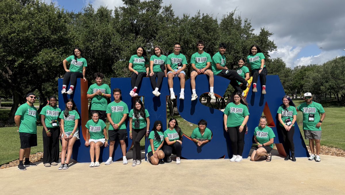 Montwood HS StuCo (@_mhsstuco) on Twitter photo Wrapping up <a href="/TASC_StuCo/">TASC</a> Summer Workshop at #UTSA and ready to commit #ForGood 💚<a href="/MontwoodHS/">David Herrera</a> <a href="/AnaPlayer_MHS/">Ana Player</a> <a href="/mhs_class_of_26/">mhs_class_of_26</a> <a href="/MHSClass_of_27/">Montwood class of 2027</a> <a href="/MHSClass_of_28/">Montwood Class of 2028</a> Wrapping up <a href="/TASC_StuCo/">TASC</a> Summer Workshop at #UTSA and ready to commit #ForGood 💚<a href="/MontwoodHS/">David Herrera</a> <a href="/AnaPlayer_MHS/">Ana Player</a> <a href="/mhs_class_of_26/">mhs_class_of_26</a> <a href="/MHSClass_of_27/">Montwood class of 2027</a> <a href="/MHSClass_of_28/">Montwood Class of 2028</a>