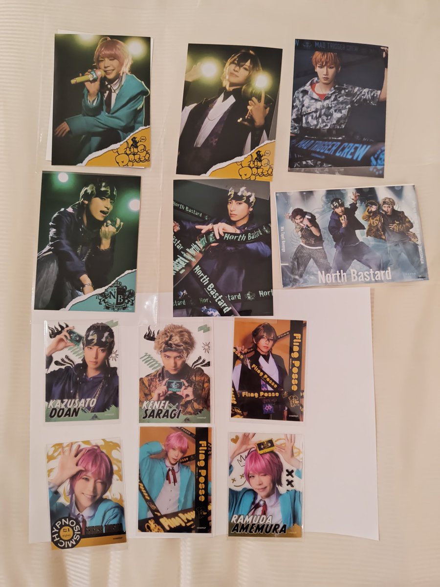 Sorako_s's tweet photo. ヒプステ グッズ 交換

譲:画像のもの

求:左馬刻 

検索からお気軽にお声がけ下さい
明日12日マチソワおりますので手渡しにてよろしくお願いします https://t.co/2bEeAiURdP