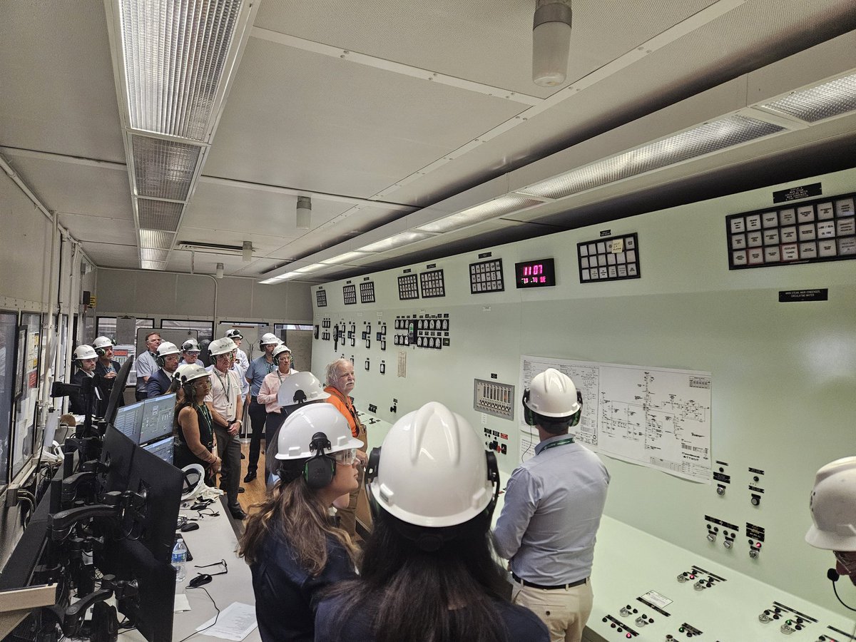 TKavulla's tweet image. Thank you @Calpine for this week's tour of the Geysers, the California geothermal power complex that incorporates numerous power plants (like the one pictured), a >100-mile pipeline network, and its own electric distribution system.
