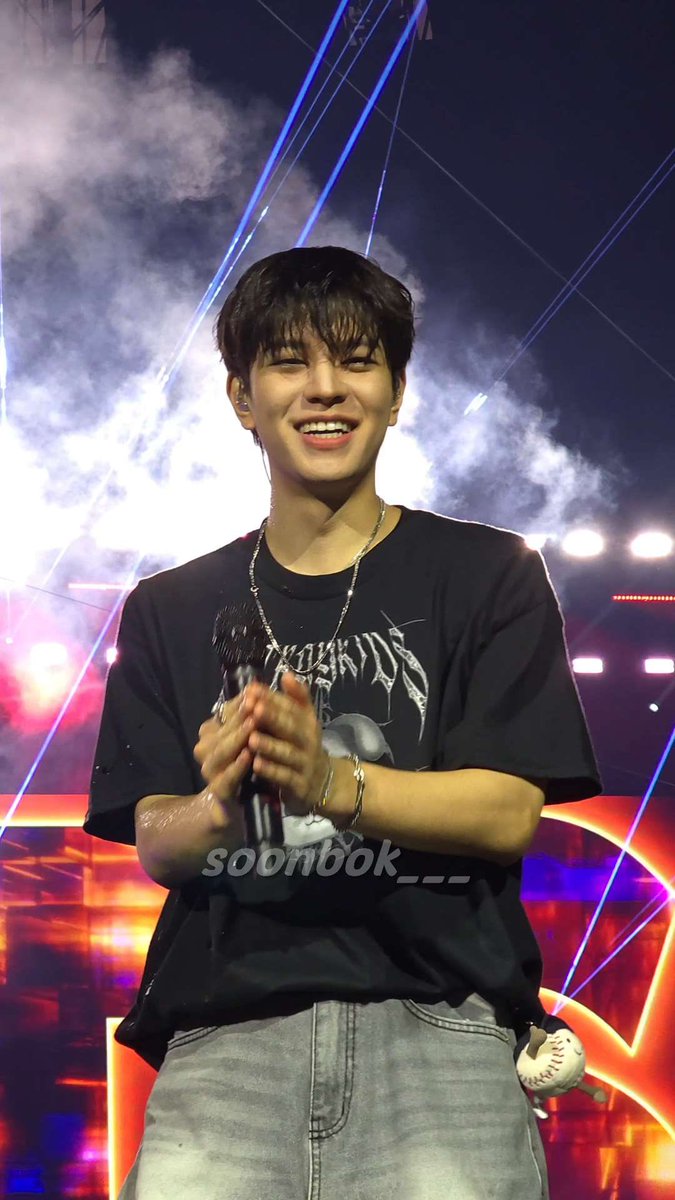 lili’s small but certain happiness tweet media