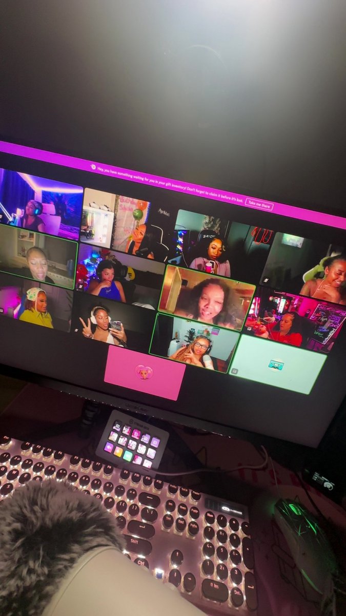 We’re live &amp; tipsy! Spilling tea 😍 twitch.tv/iamtrinitij