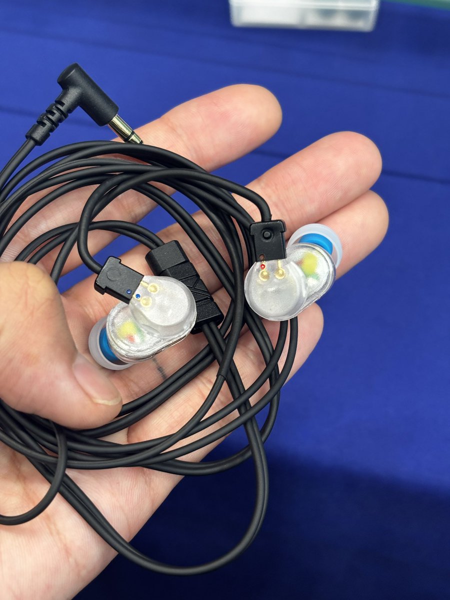 ポタフェス FitEar監修の Maestraudio『STAGEAR』 リスニングではなく