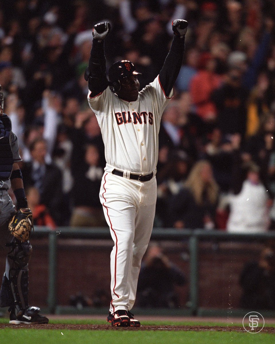 SFGiants's tweet photo. Barry Bonds is a #SFGiants legend

Everyone knows the home run records, but what else can we learn about the career of one of baseball’s GOATs? 🧵 (1/6)

#SFGiants x @NuveenInv https://t.co/6oqxf4w03a