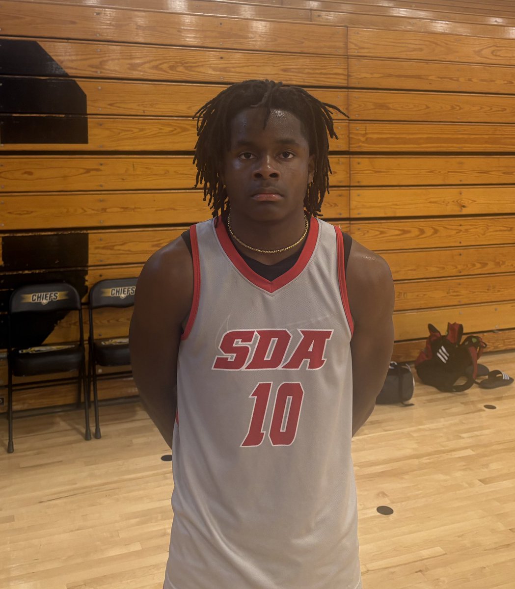 SDA
2027 Sekou Reid is a high motor guard that hit some big shots today. He excels at getting to his spots at the three point line and midrange. He is a consistent scorer that is not scared of the moment.