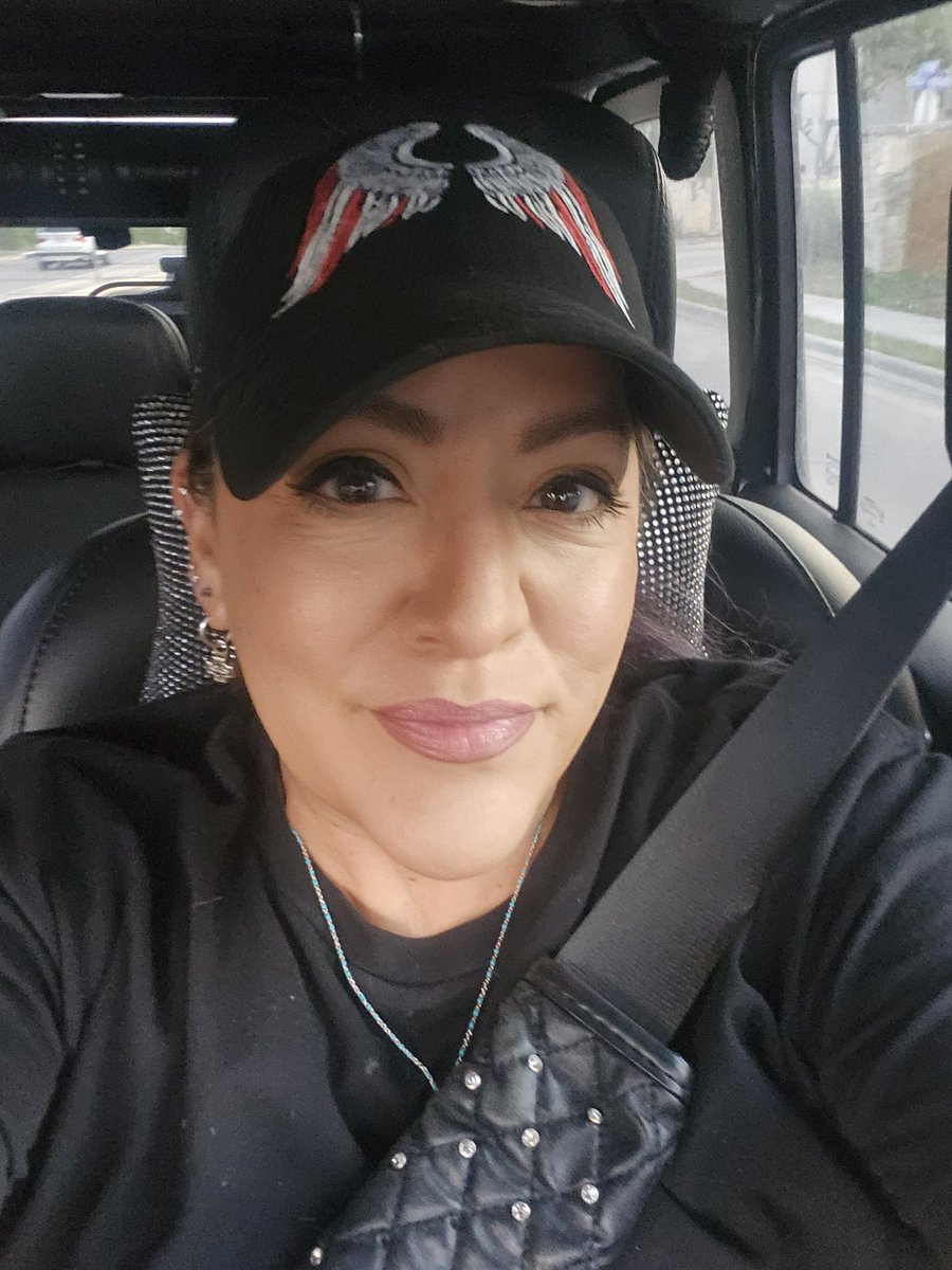 Sarah L. Martinez tweet media