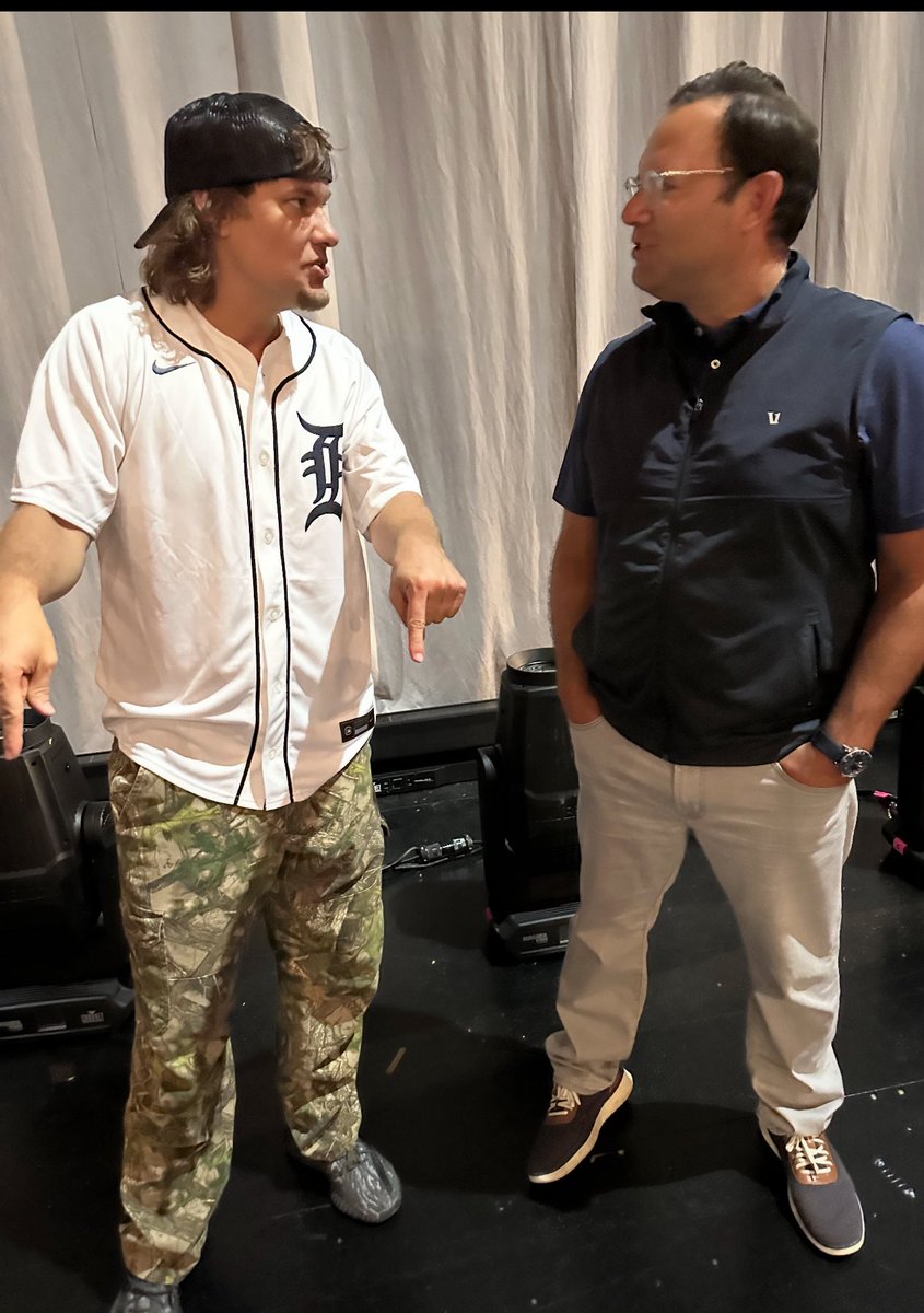 RyanEFox2's tweet image. Iconic night!!! @TheoVon absolutely CRUSHED!!! One more show tomorrow night!!