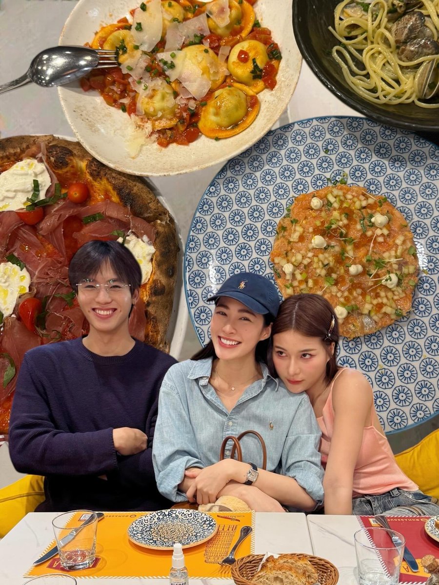 กรี๊ดดดดดด เดอะแก๊งเดิมมมมม พี่หลิง พี่จันจิ พี่ฟลุ๊คจ์ ไปเที่ยวกันหรอคะะะ ปังม้ากกกกก 🥺🥺🥺