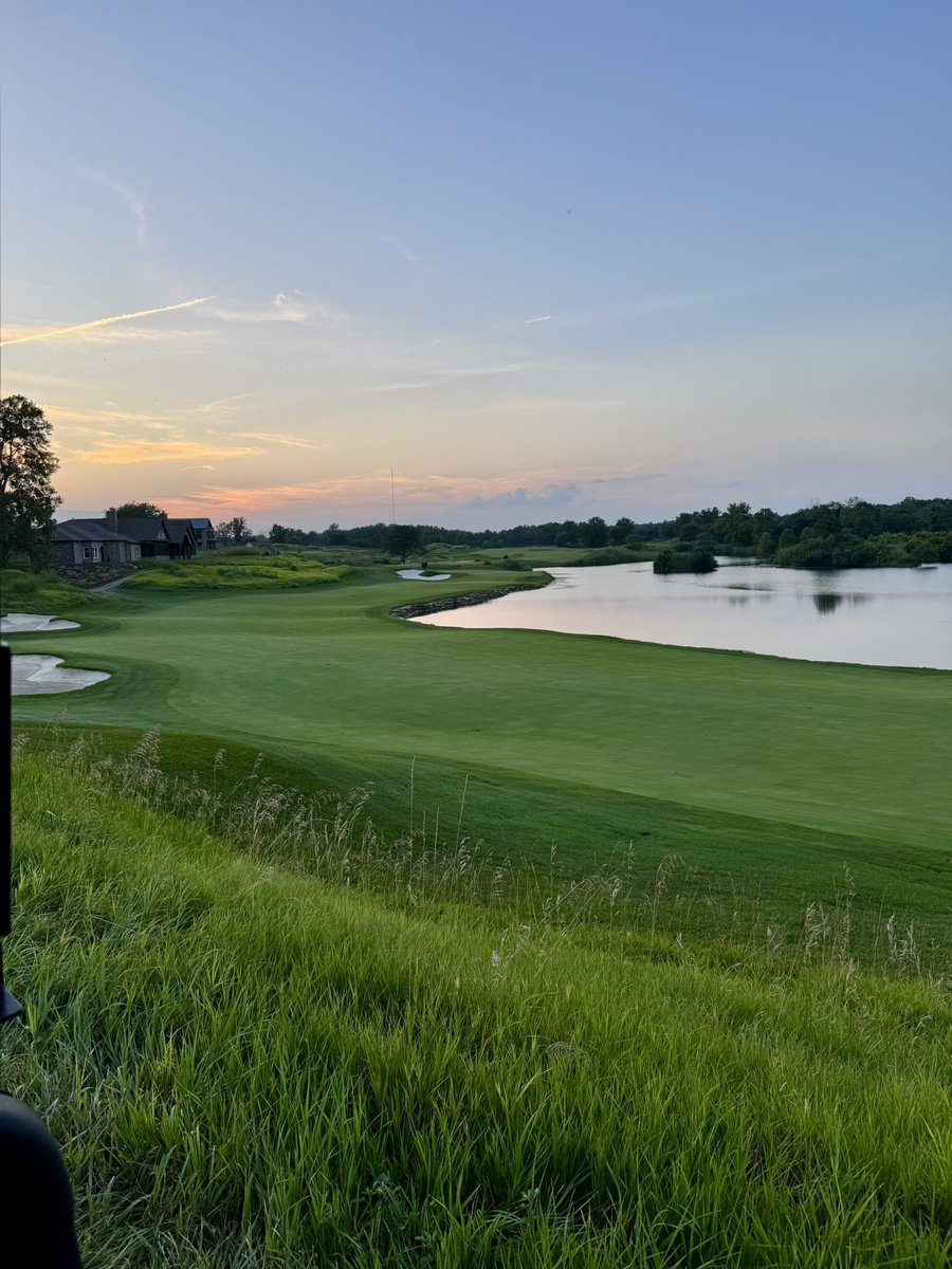 TurfDoc1 (@chaddwill) on Twitter photo A great evening spent <a href="/GolfVNGC/">Victoria National</a> The place looks fantastic. Well done <a href="/VNGCAgronomy/">Victoria Nat. Maint</a> <a href="/MikeNowicki1917/">Mike Nowicki</a> and staff A great evening spent <a href="/GolfVNGC/">Victoria National</a> The place looks fantastic. Well done <a href="/VNGCAgronomy/">Victoria Nat. Maint</a> <a href="/MikeNowicki1917/">Mike Nowicki</a> and staff