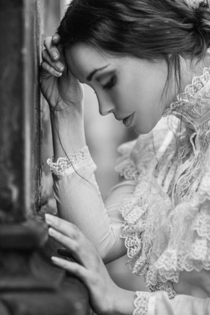 OLVIDAR
Es difícil olvidar
a quien te dio
tantas cosas
 que recordar