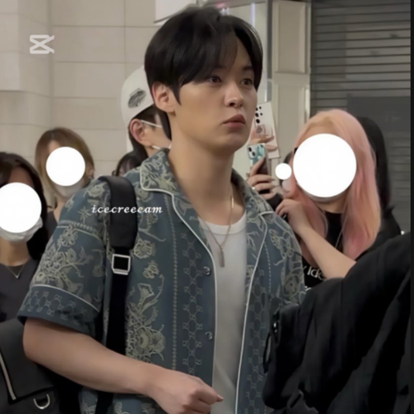 250709 ICN leeknow
기여운 입술😽

#straykids #leeknow #リノ
#스트레이키즈 #리노