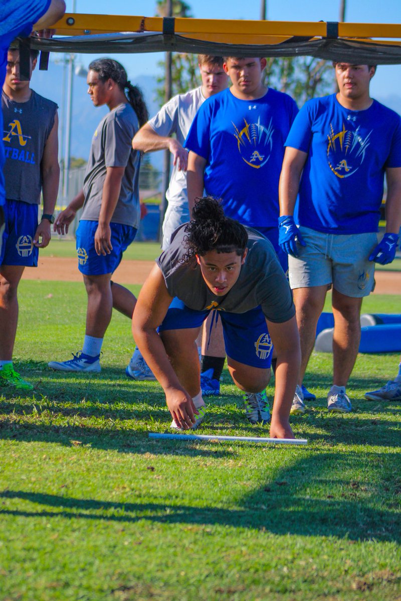 jaydenikenasio's tweet image. Training #Varsity #new3ra #57 DL