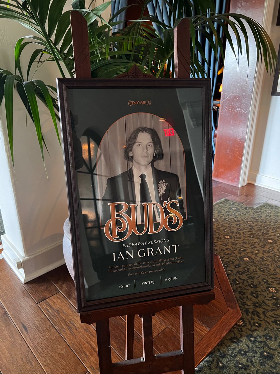 ian__grant's tweet image. had a supremely tight time spinning records for @folkYEAHevents in Carmel last night
2 sets, 3 hours, 100% Beach Boys & associated acts. thanks for everything Brian ❤️