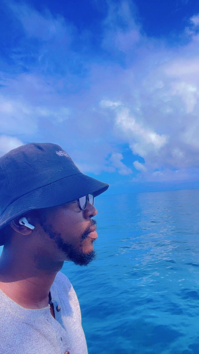 Talk2_lowell's tweet photo. Energy up for the birthday boy. Here for the blessings, make them spicy or soft, your choice. 🥳

+1 https://t.co/3SHPxBOr4j