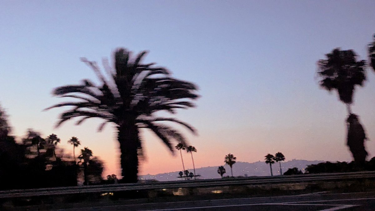 jenna0715's tweet photo. We always share the view. Cualquier otra parte. https://t.co/mrMYfLaiwn
