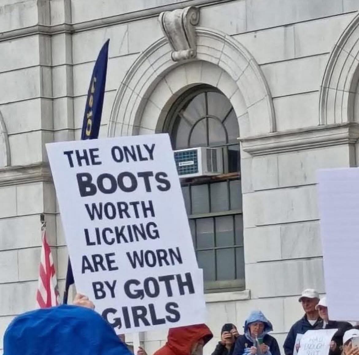 CC: <a href="/ditriarose/">Ditria Rose ☥ COCOA BCH 7/28-31 • FETCON (booked)</a>