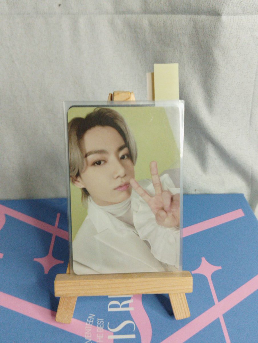 user_jeong's tweet photo. may inch ba 
Bts 450 Set 

3 Unsealed Albums + 1 rpc + 1 poster

- Love Yourself Answer S (unsealed no pc)
- Lover Yourself Answer F (unsealed no pc)
- Map of the Soul Persona version 4 (unsealed no pc)
- Jungkook Bts Festa D-day Calendar Pc
- Random Poster

Can lower the price https://t.co/lRv7llafL8