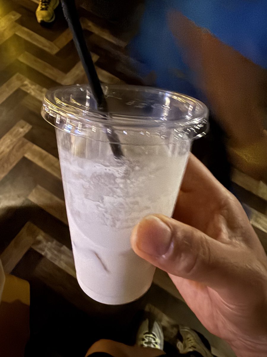 えぶ本日のバナナジュース🍌